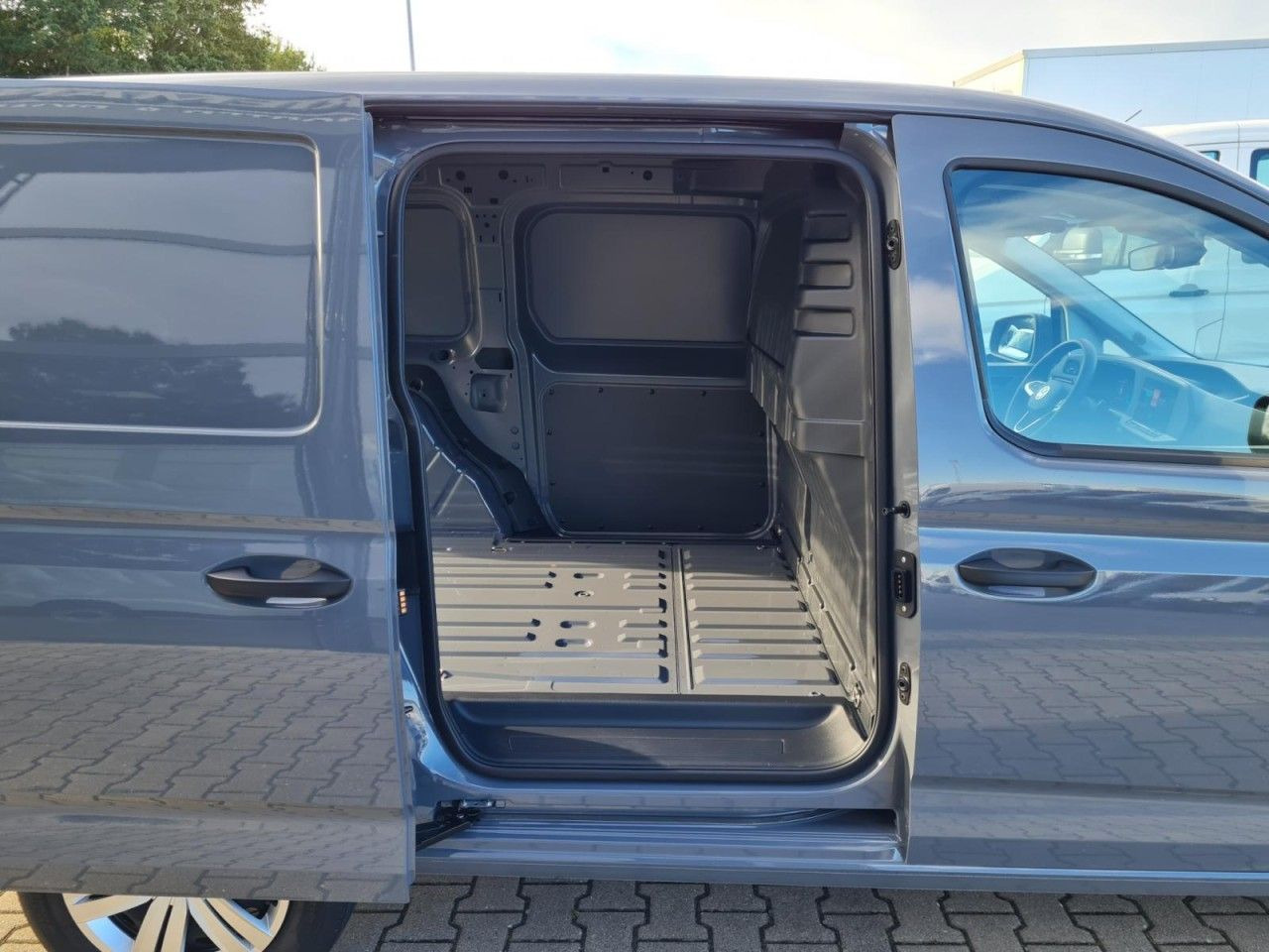 Volkswagen Caddy Kasten Cargo TDI Maxi PDC KLIMA TEMPOMAT - Furgoneta pequeña: foto 5 Volkswagen Caddy Kasten Cargo TDI Maxi PDC KLIMA TEMPOMAT - Furgoneta pequeña: foto 5