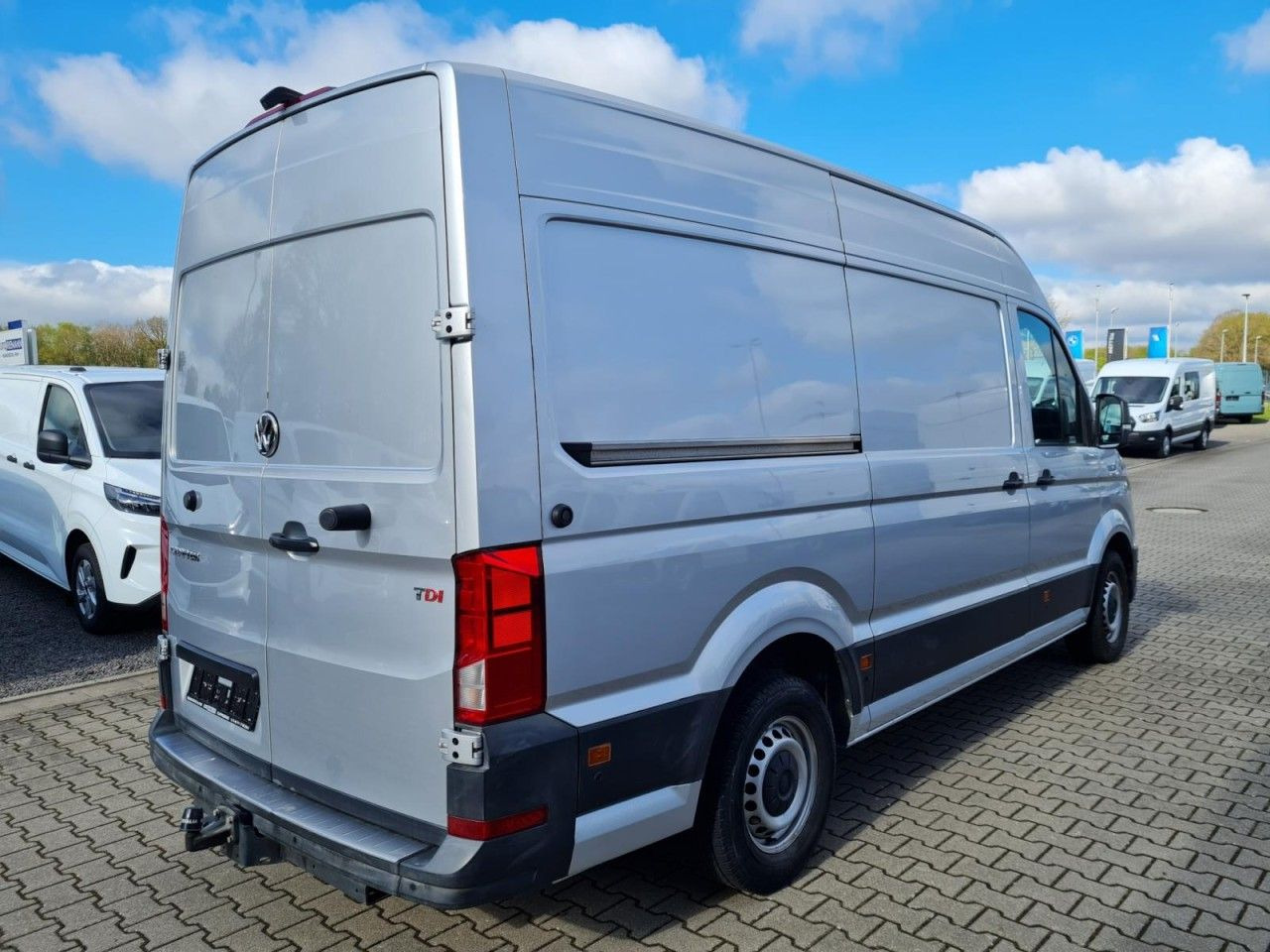 Volkswagen Crafter 35 Kasten TDI MR hoch NAVI KLIMA TEMPOMA - Furgón: foto 4 Volkswagen Crafter 35 Kasten TDI MR hoch NAVI KLIMA TEMPOMA - Furgón: foto 4