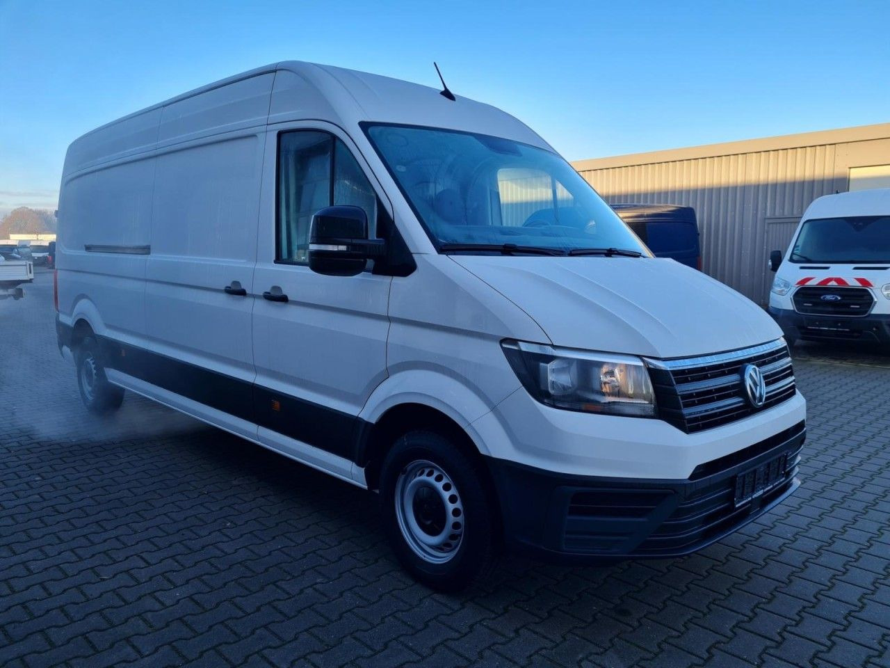 Volkswagen Crafter 35 Kasten lang L4H2 KAMERA NAVI_APP HOLZ - Furgón: foto 3 Volkswagen Crafter 35 Kasten lang L4H2 KAMERA NAVI_APP HOLZ - Furgón: foto 3