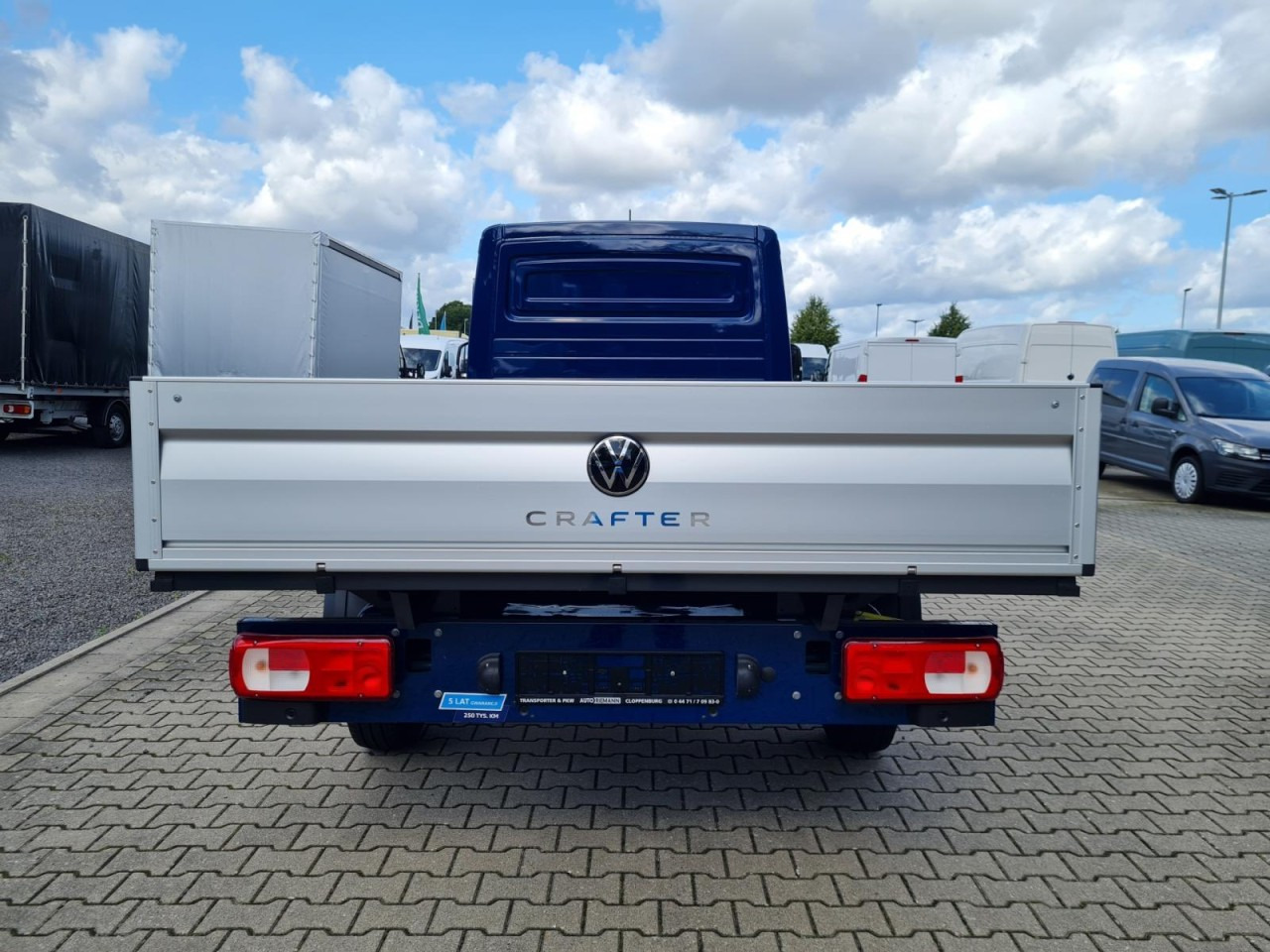 Volkswagen Crafter 35 Pritsche TDI L3 KLIMA TEMPOMAT 3 Sitzer - Furgoneta caja abierta: foto 5 Volkswagen Crafter 35 Pritsche TDI L3 KLIMA TEMPOMAT 3 Sitzer - Furgoneta caja abierta: foto 5