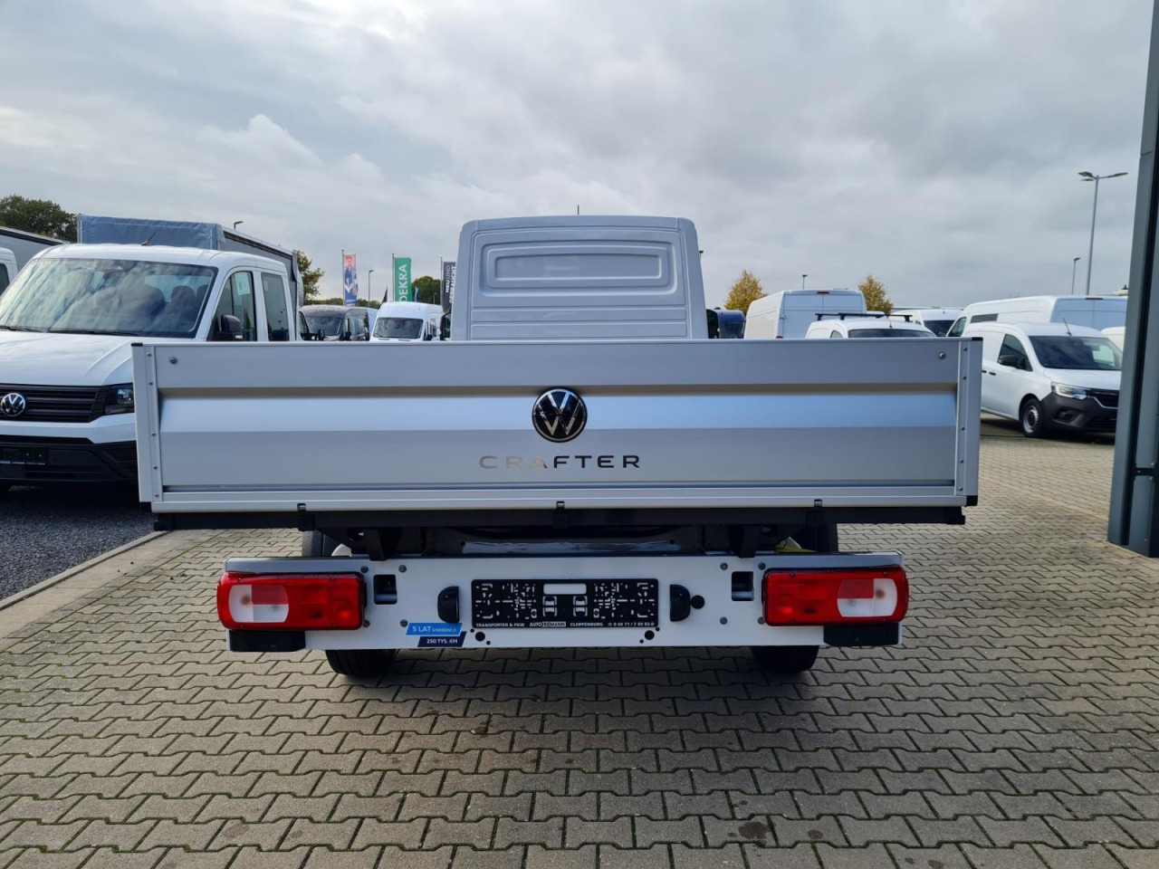 Volkswagen Crafter 35 Pritsche Tdi LR L4 KLIMA TEMPOMAT - Furgoneta caja abierta: foto 5 Volkswagen Crafter 35 Pritsche Tdi LR L4 KLIMA TEMPOMAT - Furgoneta caja abierta: foto 5
