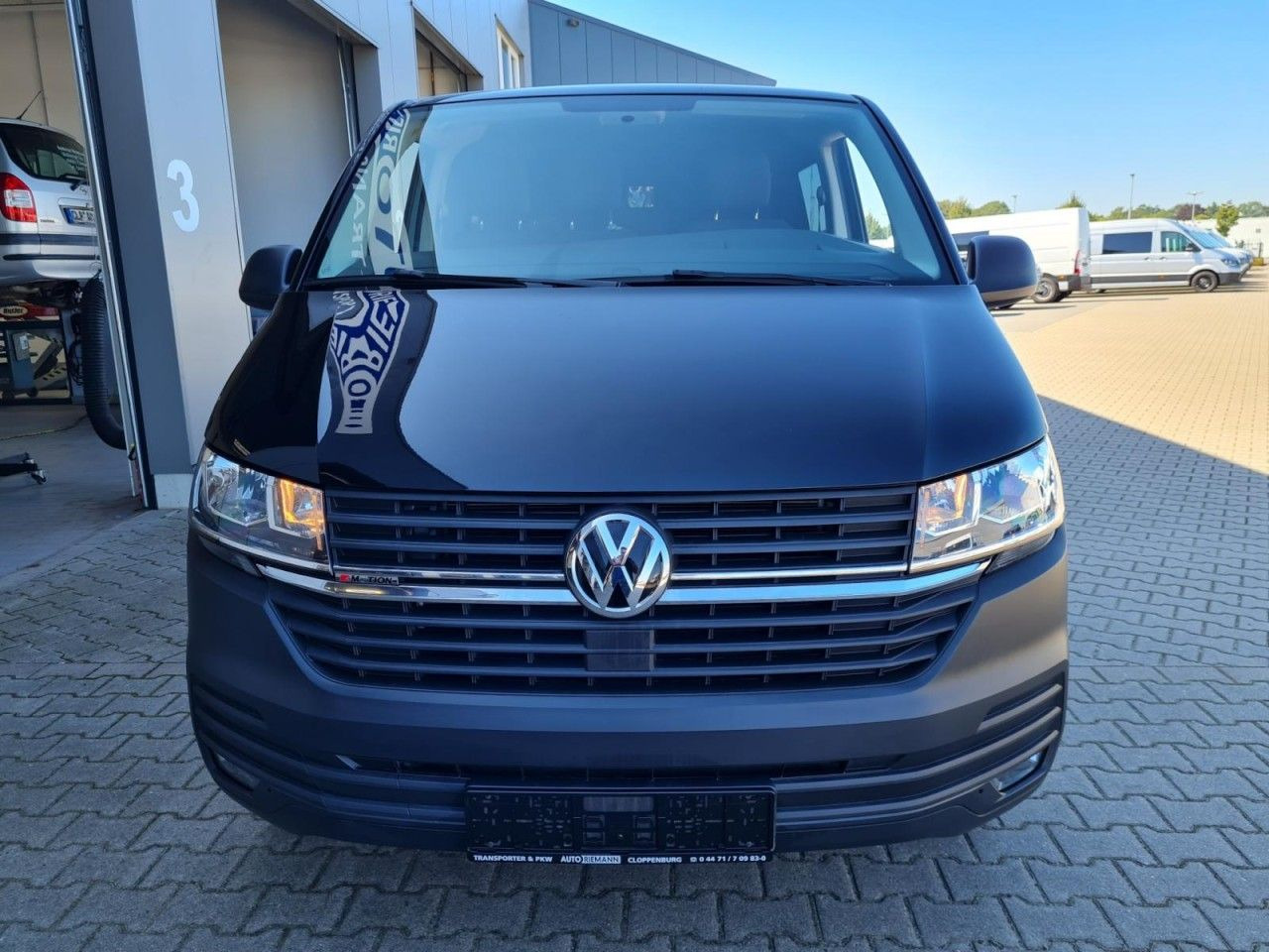 Volkswagen T6.1 Kombi TDI 4Motion 6 Sitzer AHK 2 Schiebetür - Furgoneta de pasajeros: foto 2 Volkswagen T6.1 Kombi TDI 4Motion 6 Sitzer AHK 2 Schiebetür - Furgoneta de pasajeros: foto 2