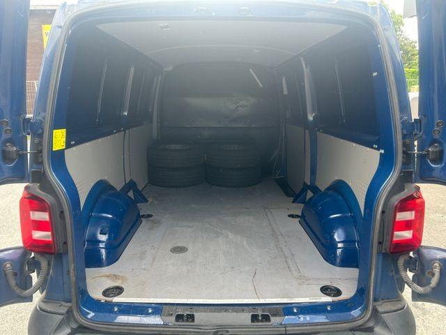 Volkswagen T6 Kasten lang Flügeltüren KLIMA NAVI PDC SHZ TEMPOMAT - Furgoneta pequeña: foto 3 Volkswagen T6 Kasten lang Flügeltüren KLIMA NAVI PDC SHZ TEMPOMAT - Furgoneta pequeña: foto 3