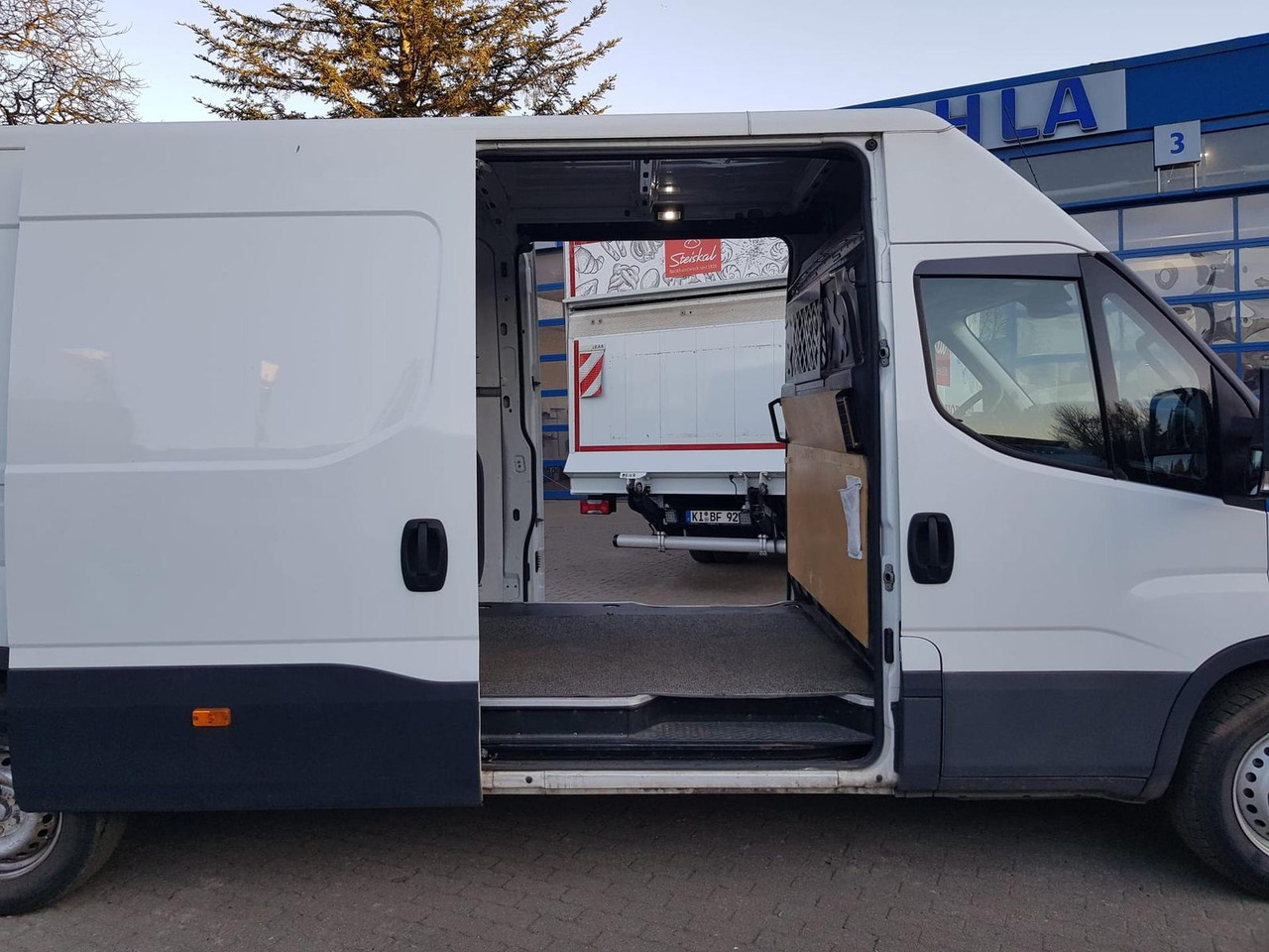 Leasing de  Iveco Daily 35S16SA8 V/P Klima, AHK, Rückfahrkamera... Iveco Daily 35S16SA8 V/P Klima, AHK, Rückfahrkamera...: foto 7