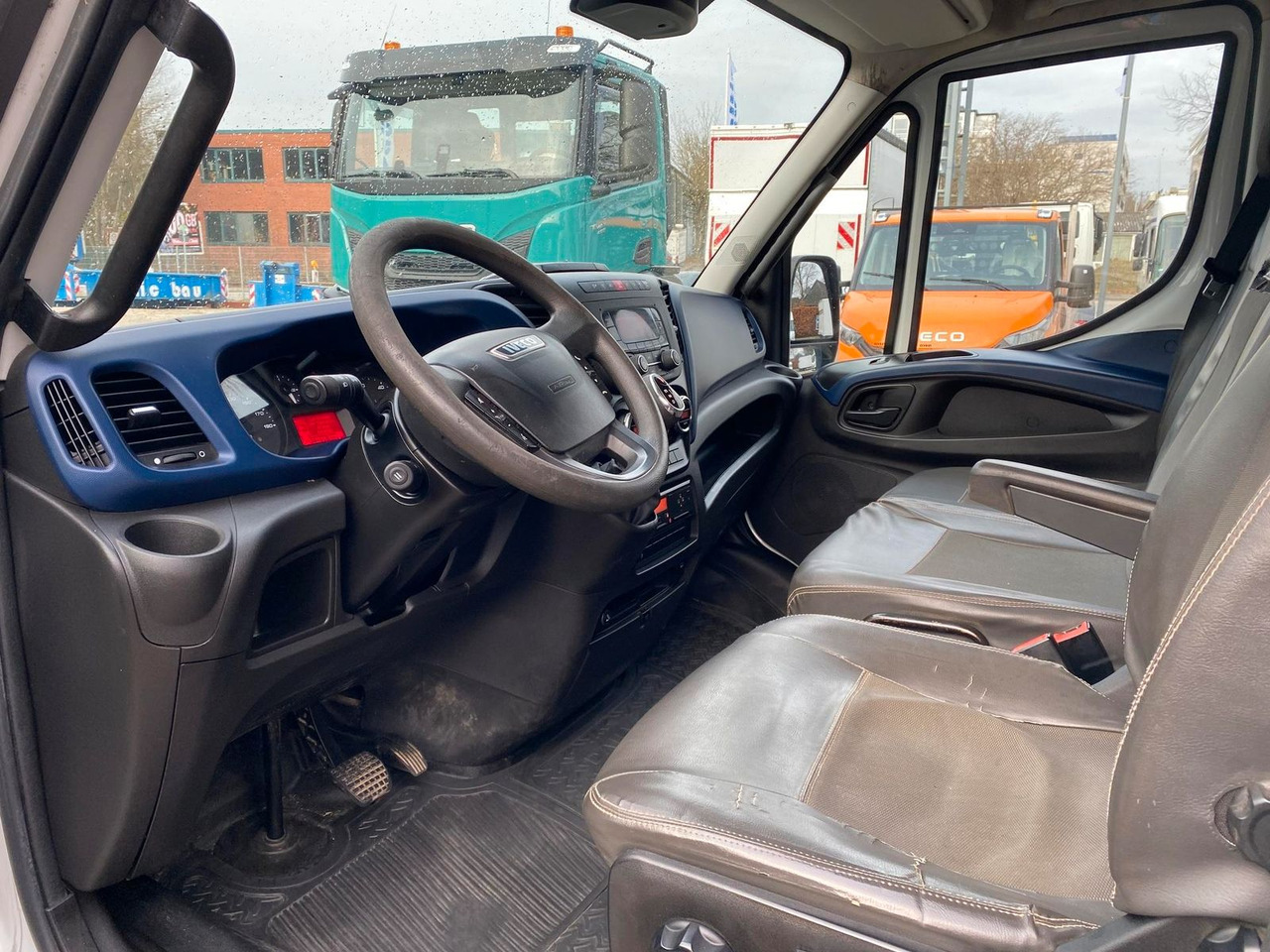 Furgón Iveco Daily 50C18HA8V 3520L *AHK* KLIMA*Sitzheizung...: foto 13