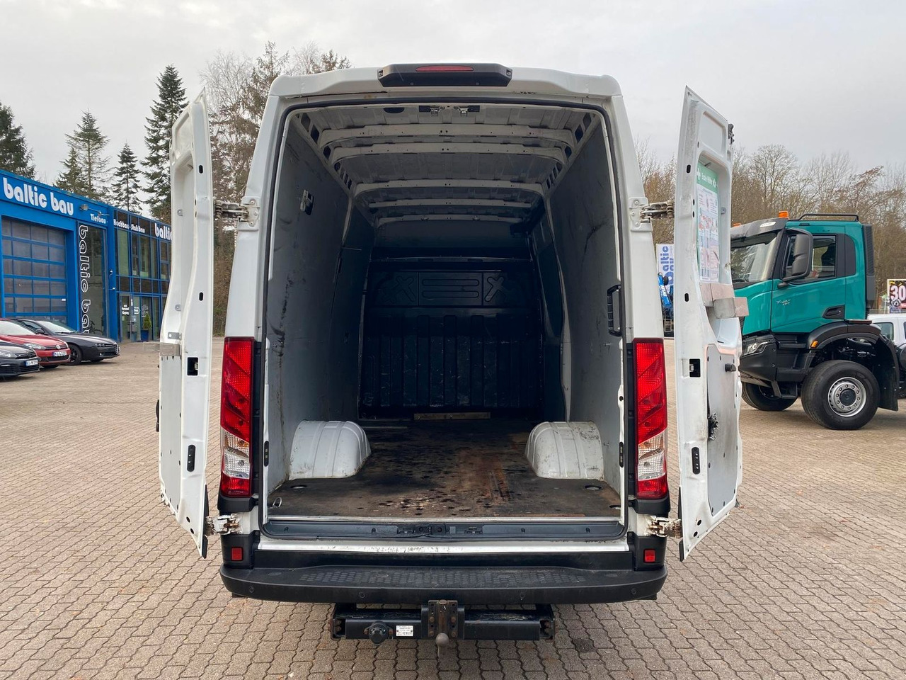 Furgón Iveco Daily 50C18HA8V 3520L *AHK* KLIMA*Sitzheizung...: foto 6