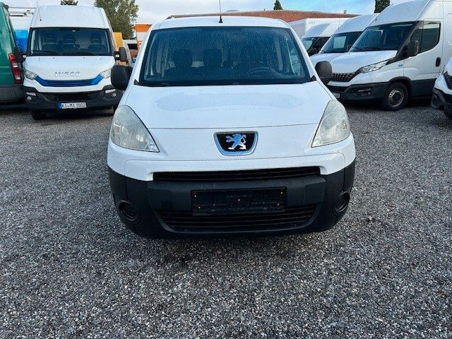 Peugeot Partner Komfort Kühlanlage 90PS Schalter - Furgoneta frigorifica: foto 2 Peugeot Partner Komfort Kühlanlage 90PS Schalter - Furgoneta frigorifica: foto 2