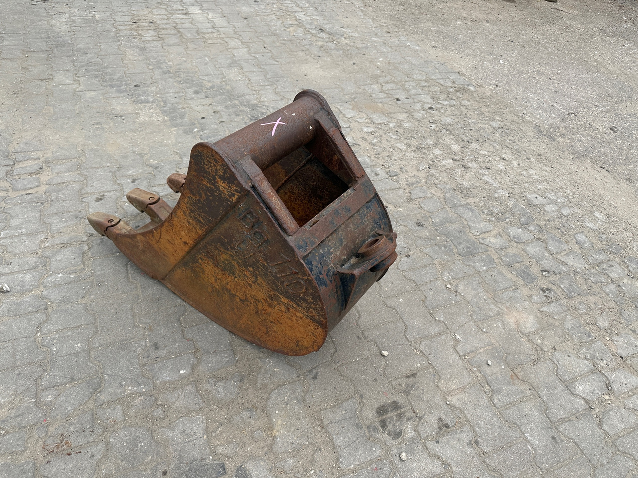 Baggerlöffel Mantovanibenne 40 cm - Cazo para excavadora para Maquinaria de construcción: foto 4 Baggerlöffel Mantovanibenne 40 cm - Cazo para excavadora para Maquinaria de construcción: foto 4