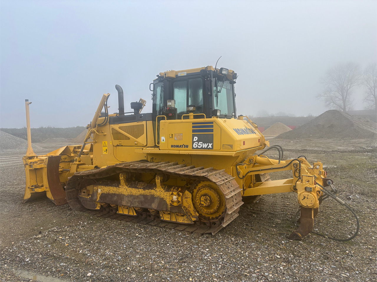 Komatsu D65 WX-17 Planierraupe 6 Wege mit Heckaufreißer - Bulldozer: foto 5 Komatsu D65 WX-17 Planierraupe 6 Wege mit Heckaufreißer - Bulldozer: foto 5