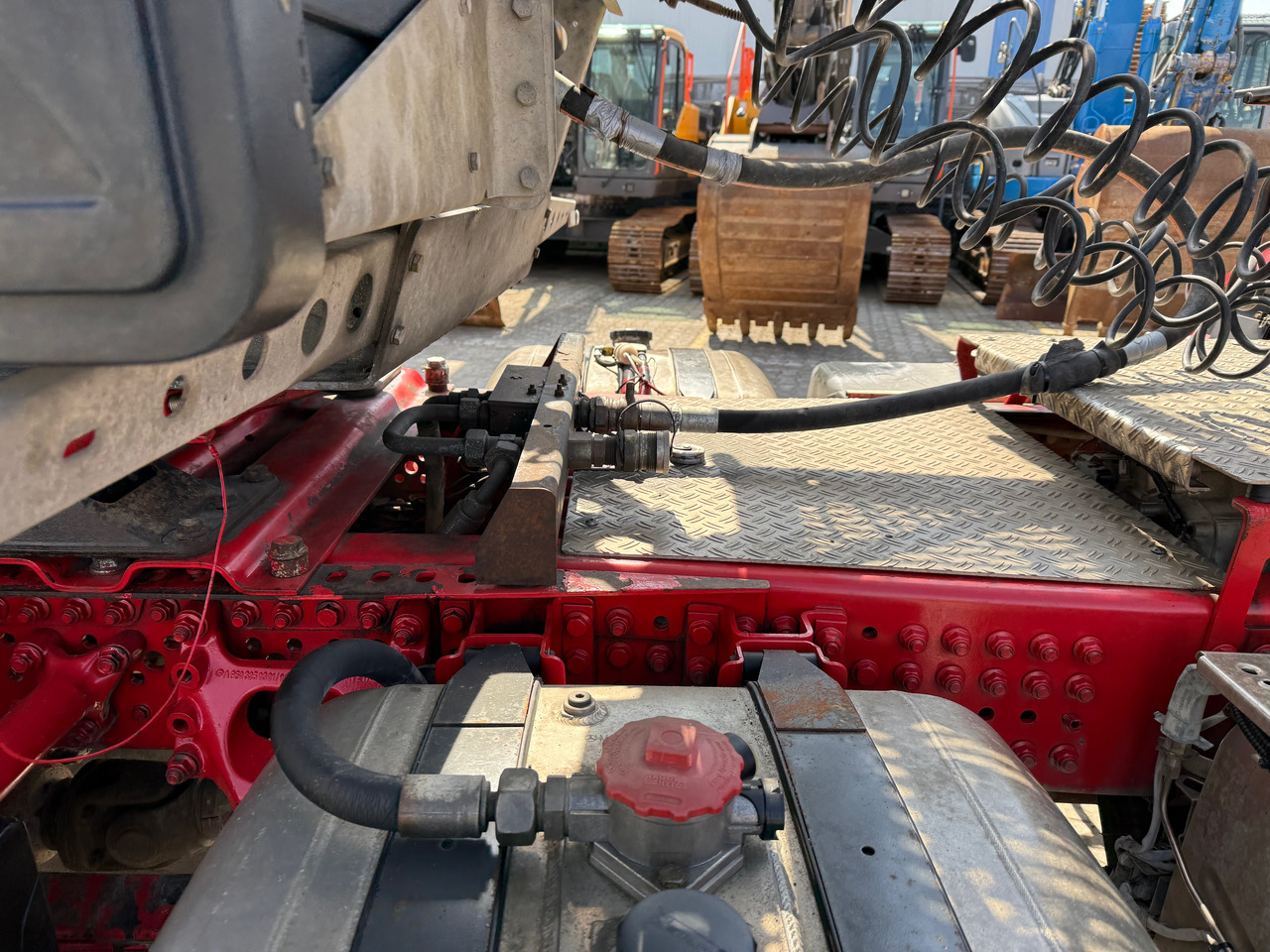 Camión volquete Mercedes-Benz 1851 Arocs ECHTER 4x4 mit Schmitz Kippauflieger: foto 9 Camión volquete Mercedes-Benz 1851 Arocs ECHTER 4x4 mit Schmitz Kippauflieger: foto 9