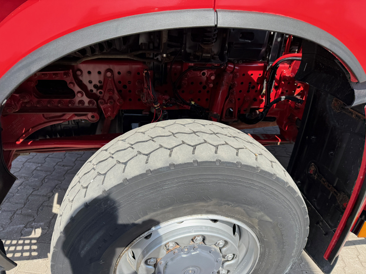 Camión volquete Mercedes-Benz 1851 Arocs ECHTER 4x4 mit Schmitz Kippauflieger: foto 10 Camión volquete Mercedes-Benz 1851 Arocs ECHTER 4x4 mit Schmitz Kippauflieger: foto 10