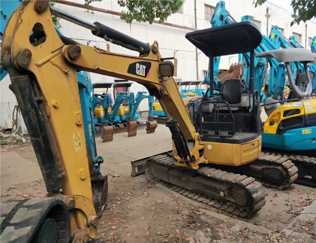 Caterpillar 303CR - Miniexcavadora: foto 1 Caterpillar 303CR - Miniexcavadora: foto 1