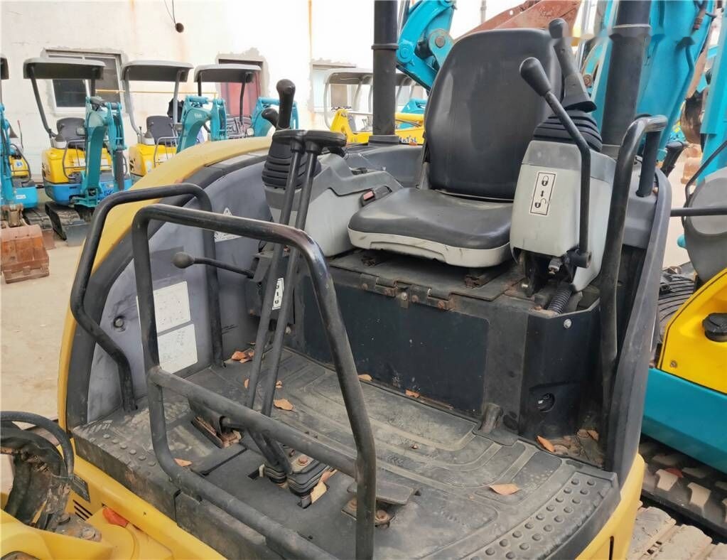 Caterpillar 303CR - Miniexcavadora: foto 5 Caterpillar 303CR - Miniexcavadora: foto 5