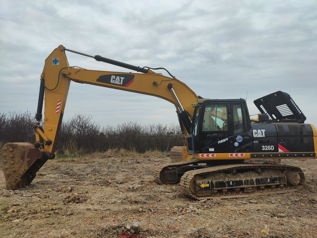 Caterpillar 326D - Excavadora de cadenas: foto 1 Caterpillar 326D - Excavadora de cadenas: foto 1