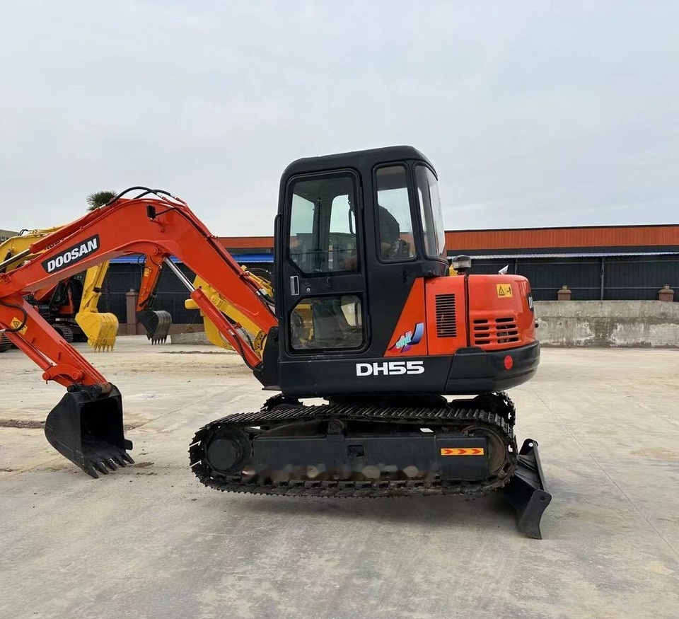 Doosan DH55 - Miniexcavadora: foto 4 Doosan DH55 - Miniexcavadora: foto 4
