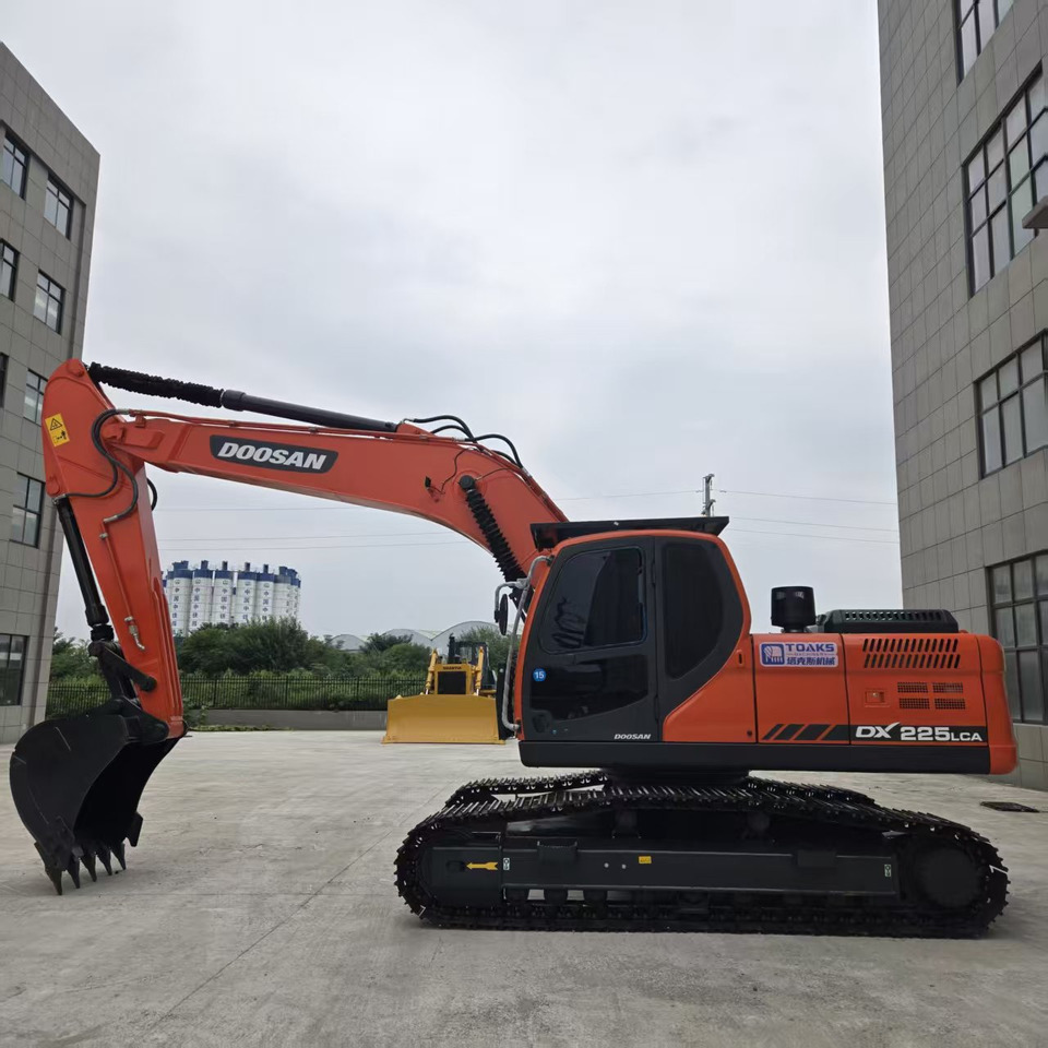 Doosan DX225 - Excavadora: foto 1 Doosan DX225 - Excavadora: foto 1