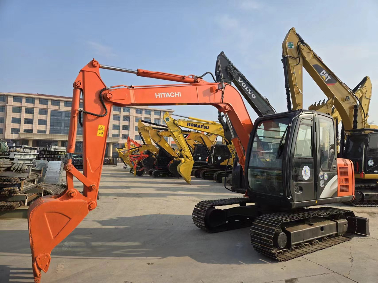 HITACHI ZX60 - Miniexcavadora: foto 5 HITACHI ZX60 - Miniexcavadora: foto 5