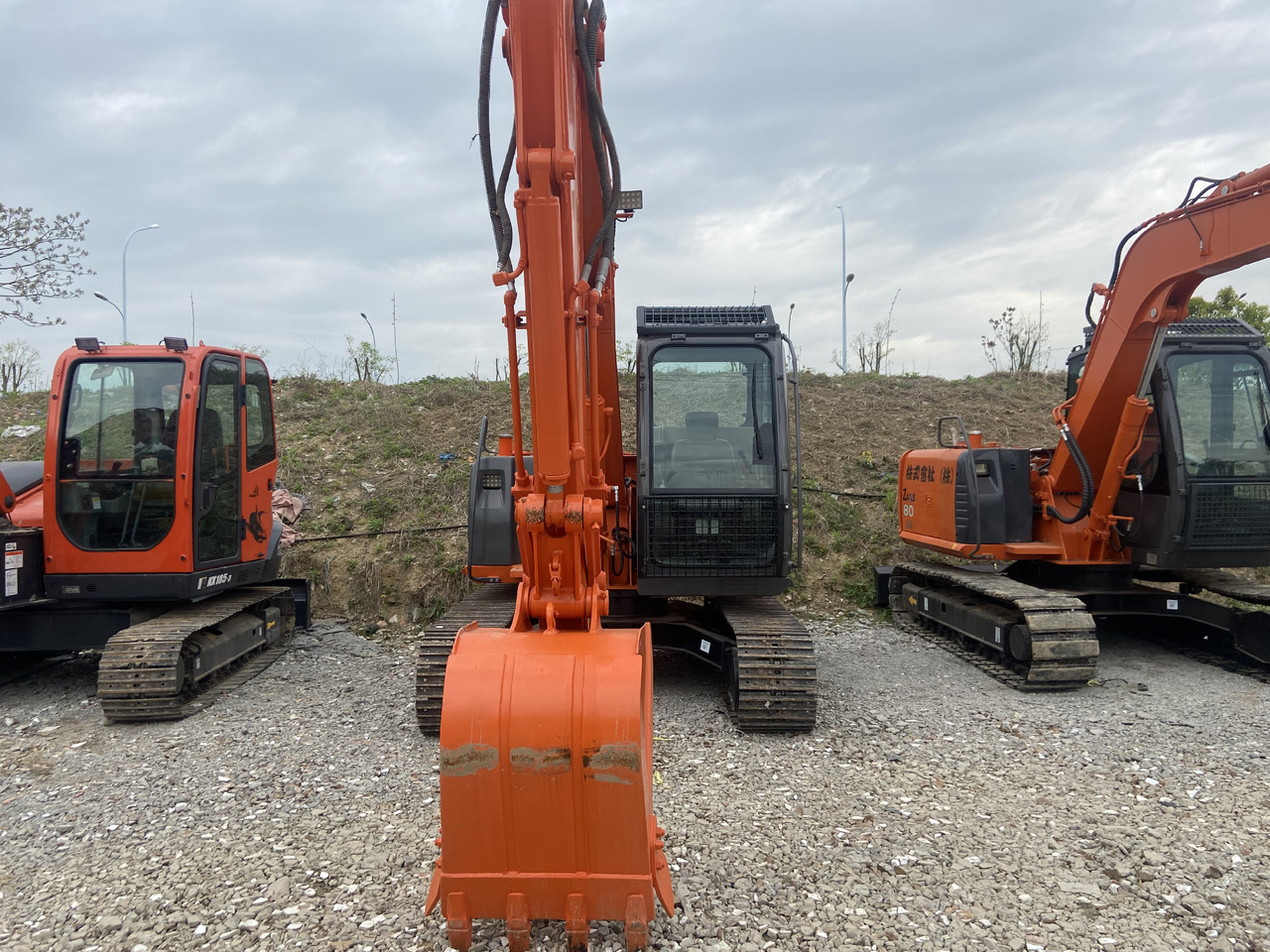 HITACHI ZX80 - Miniexcavadora: foto 5 HITACHI ZX80 - Miniexcavadora: foto 5