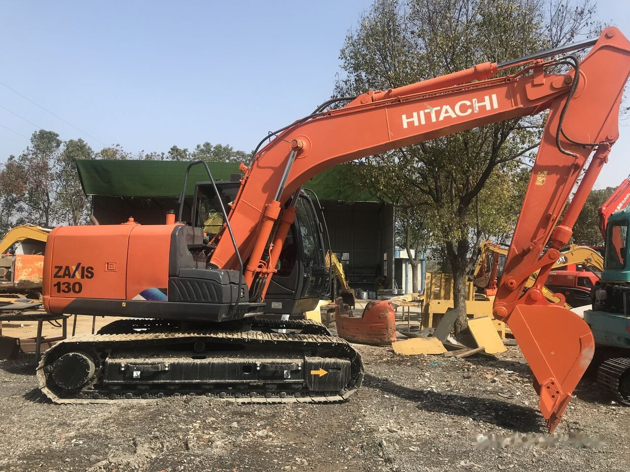 Hitachi ZX130 - Excavadora de cadenas: foto 4 Hitachi ZX130 - Excavadora de cadenas: foto 4