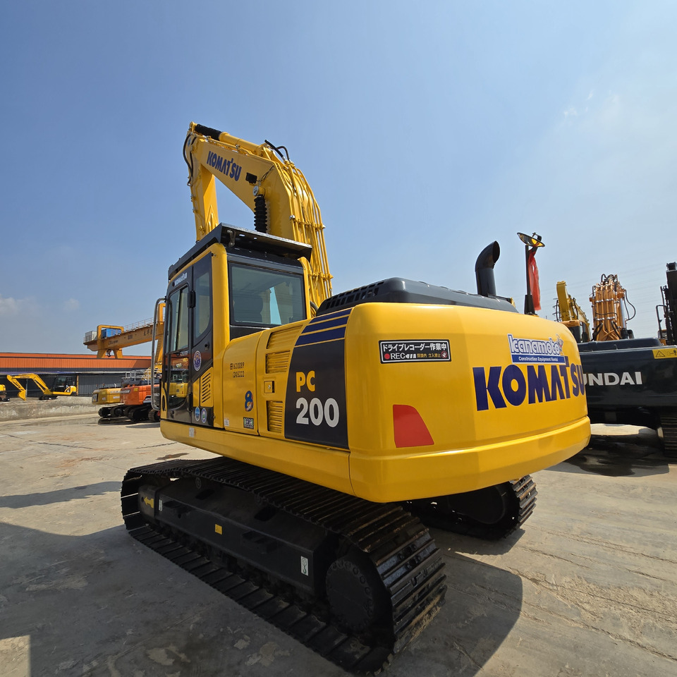 KOMATSU PC200-8 - Excavadora: foto 4 KOMATSU PC200-8 - Excavadora: foto 4