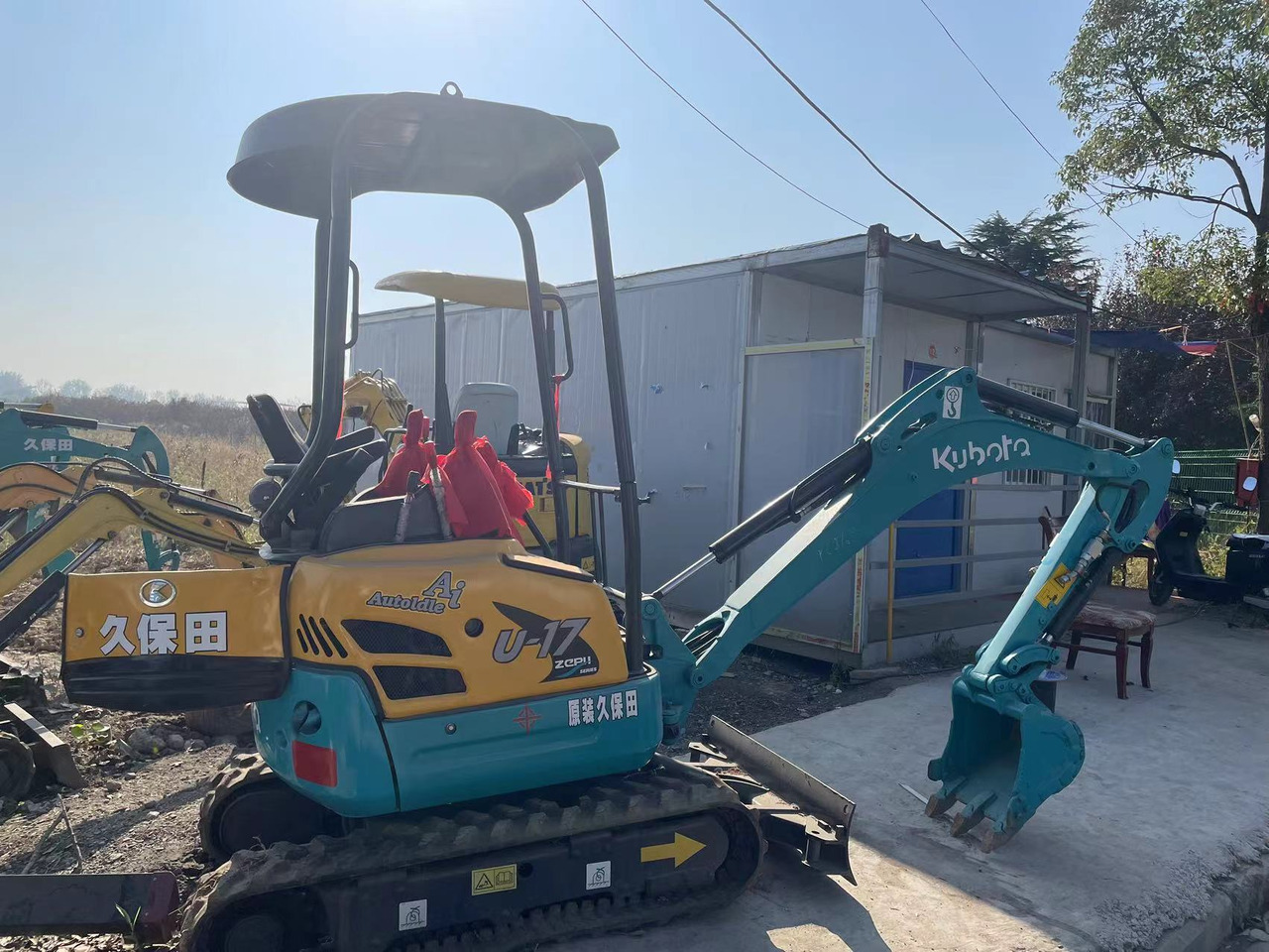 KUBOTA U17 - Miniexcavadora: foto 1 KUBOTA U17 - Miniexcavadora: foto 1