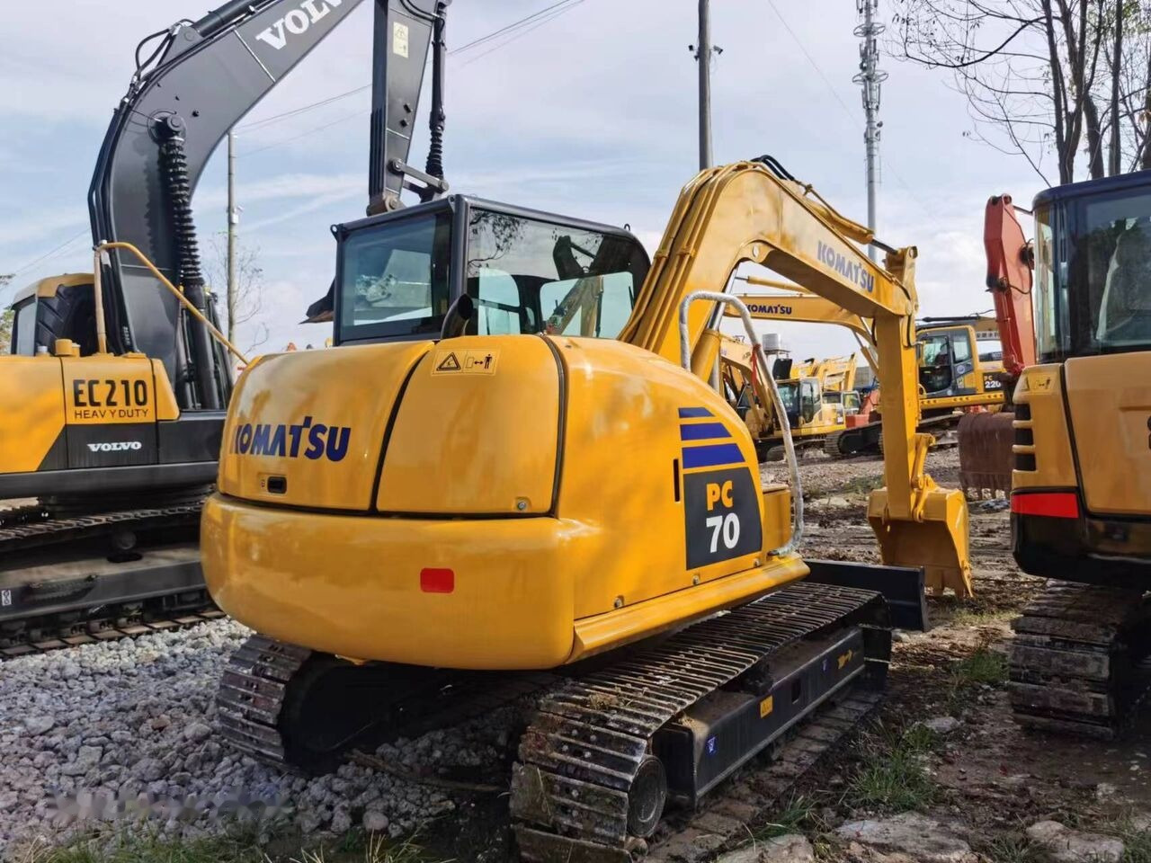 Komatsu PC70-8 - Excavadora de cadenas: foto 4 Komatsu PC70-8 - Excavadora de cadenas: foto 4
