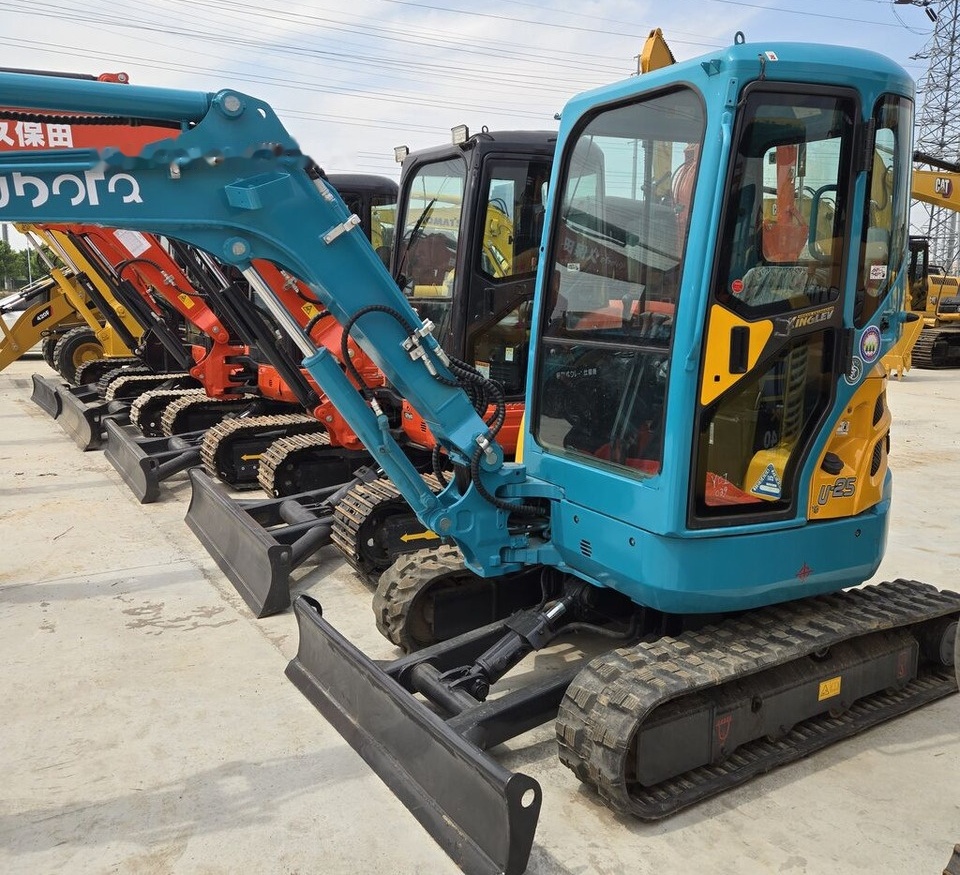 Kubota U25 with swing boom - Miniexcavadora: foto 2 Kubota U25 with swing boom - Miniexcavadora: foto 2