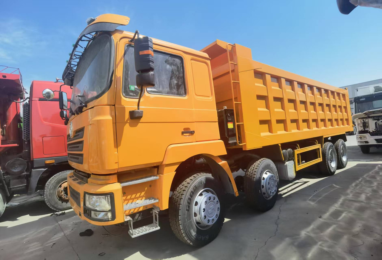 Shacman F3000 8*4 Dump truck - Camión volquete: foto 1 Shacman F3000 8*4 Dump truck - Camión volquete: foto 1