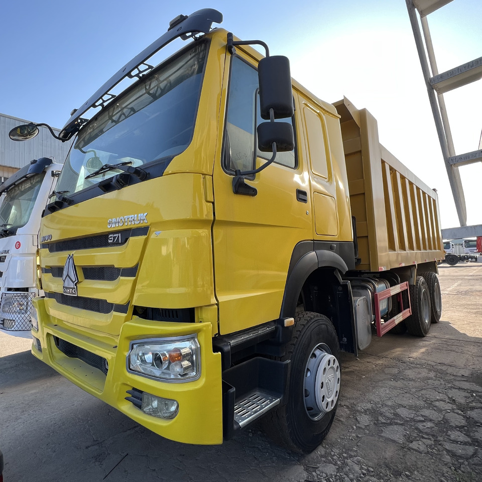 Sinotruk HOWO 371 6*4 Dump truck - Camión volquete: foto 1 Sinotruk HOWO 371 6*4 Dump truck - Camión volquete: foto 1