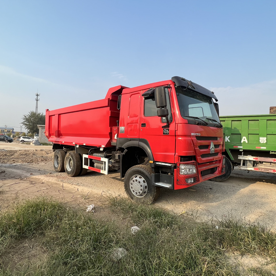 Sinotruk HOWO 371 6*4 Dump truck - Camión volquete: foto 3 Sinotruk HOWO 371 6*4 Dump truck - Camión volquete: foto 3