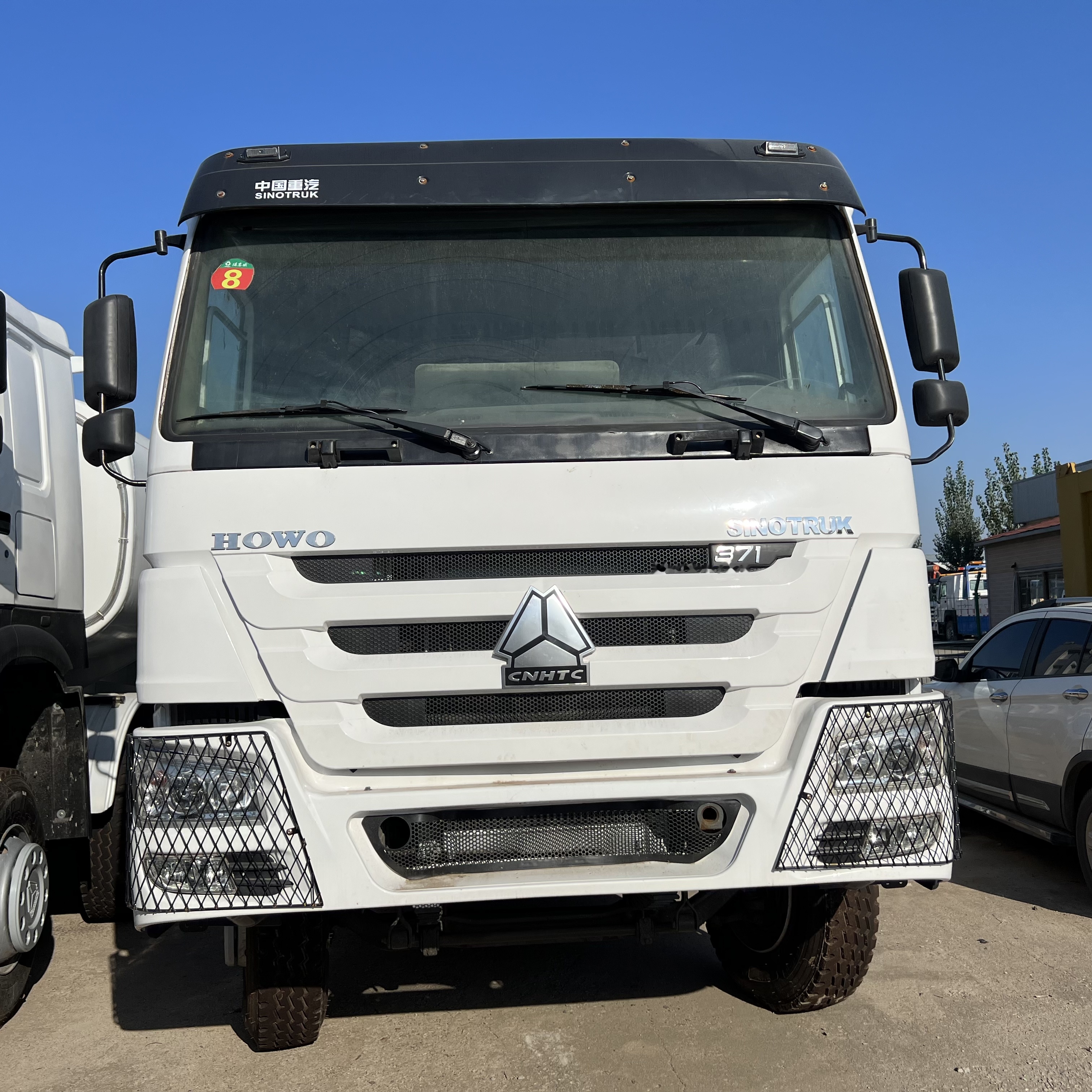 Sinotruk HOWO 371 6*4 Dump truck - Camión volquete: foto 1 Sinotruk HOWO 371 6*4 Dump truck - Camión volquete: foto 1