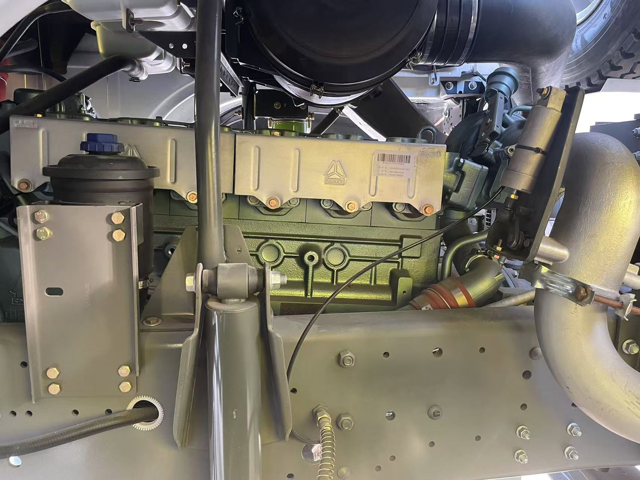 Sinotruk HOWO 371 brand new 6*4 Dump truck - Camión volquete: foto 5 Sinotruk HOWO 371 brand new 6*4 Dump truck - Camión volquete: foto 5