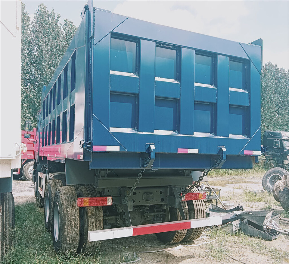 Sinotruk HOWO 6*4 Dump truck - Camión volquete: foto 5 Sinotruk HOWO 6*4 Dump truck - Camión volquete: foto 5