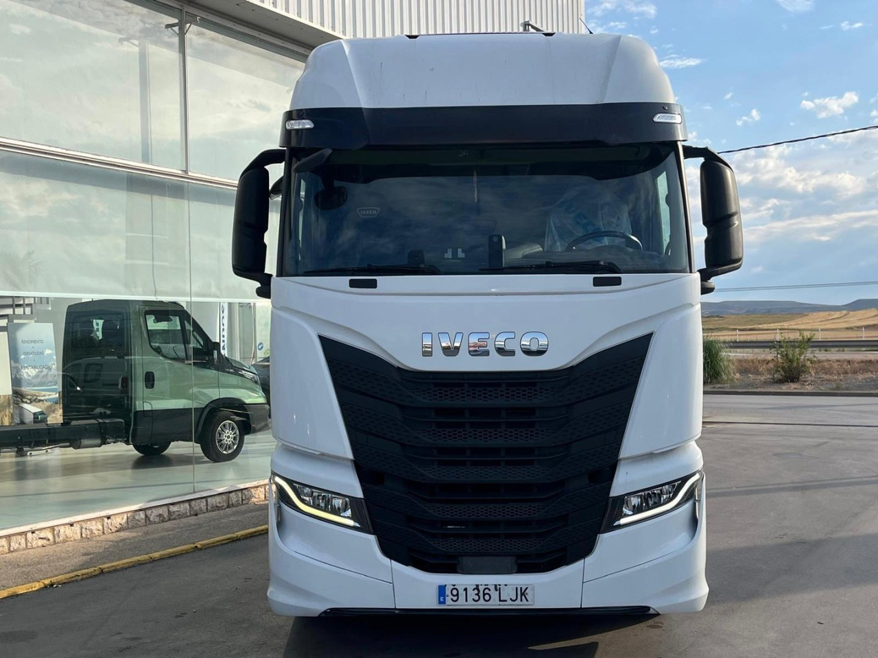 Cabeza Tractora IVECO 510 AUTOMATICO INTARDER - Cabeza tractora: foto 2 Cabeza Tractora IVECO 510 AUTOMATICO INTARDER - Cabeza tractora: foto 2
