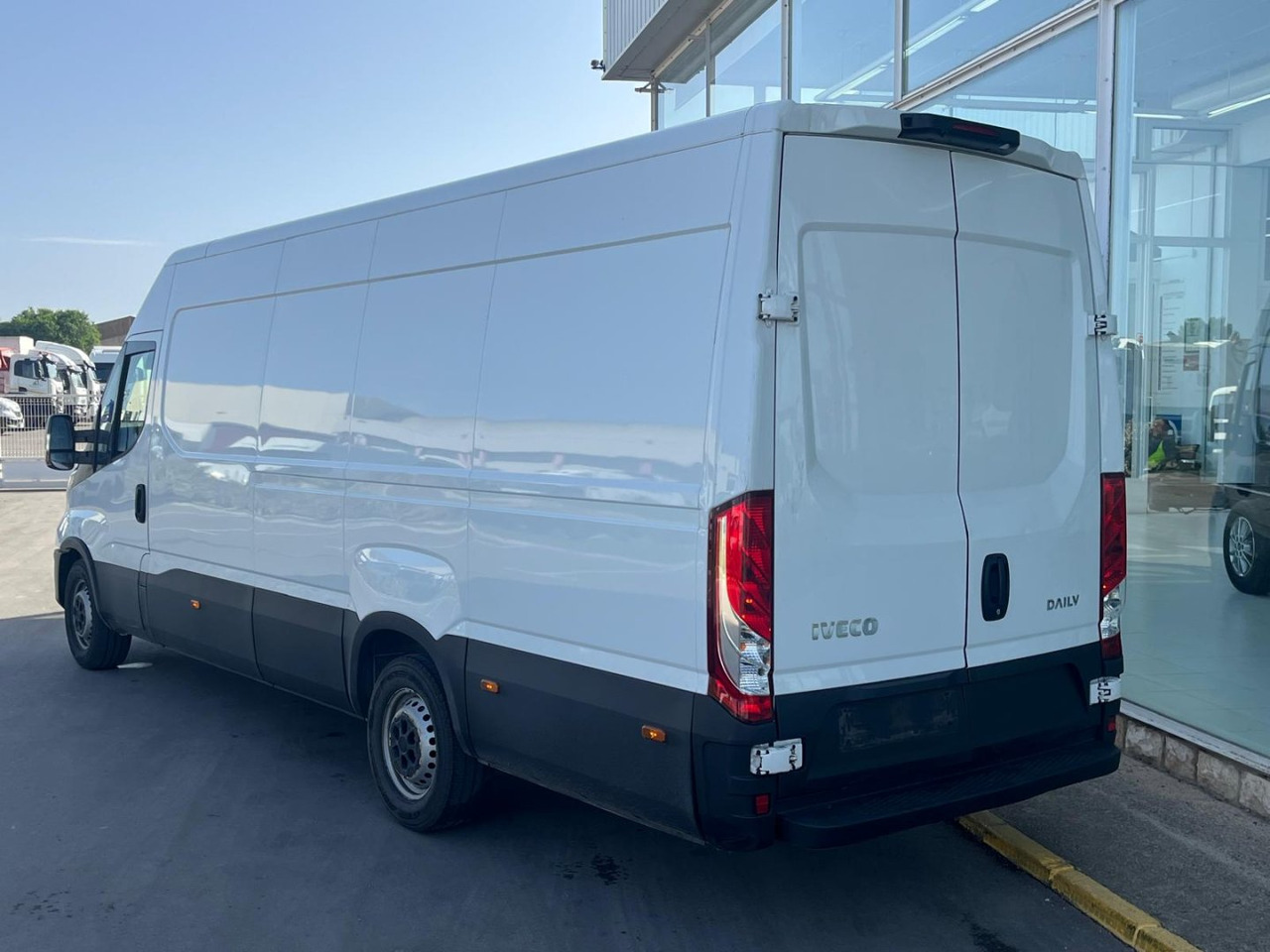 Furgón IVECO 35S14 16m3 Hi-matic - Furgón: foto 4 Furgón IVECO 35S14 16m3 Hi-matic - Furgón: foto 4