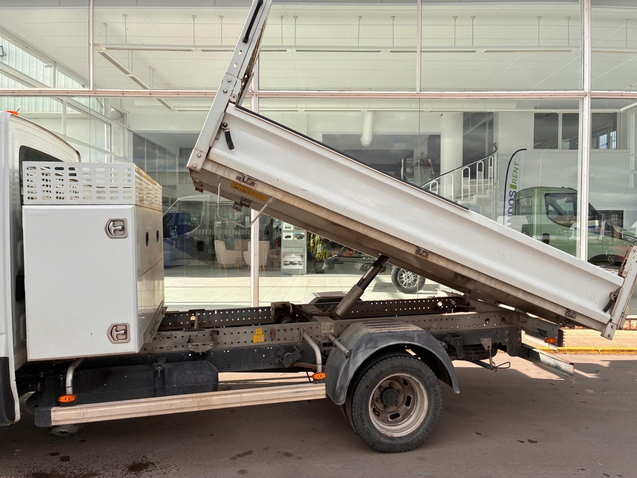 Volquete/Dumper IVECO 35C14 CAJA BASCULANTE - Furgoneta basculante: foto 5 Volquete/Dumper IVECO 35C14 CAJA BASCULANTE - Furgoneta basculante: foto 5