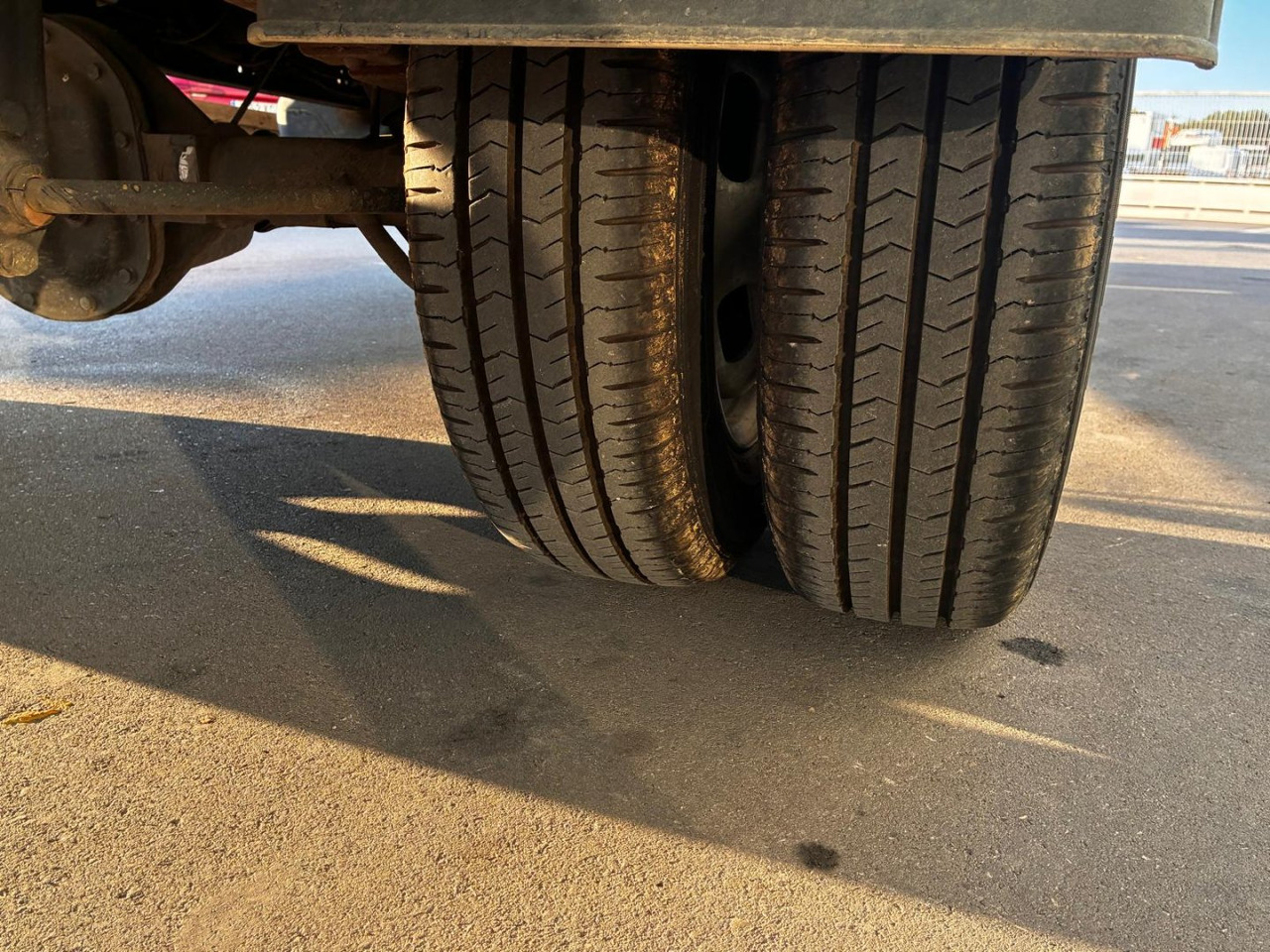 Furgoneta basculante Volquete/Dumper IVECO 35C14 CAJA BASCULANTE: foto 15 Furgoneta basculante Volquete/Dumper IVECO 35C14 CAJA BASCULANTE: foto 15