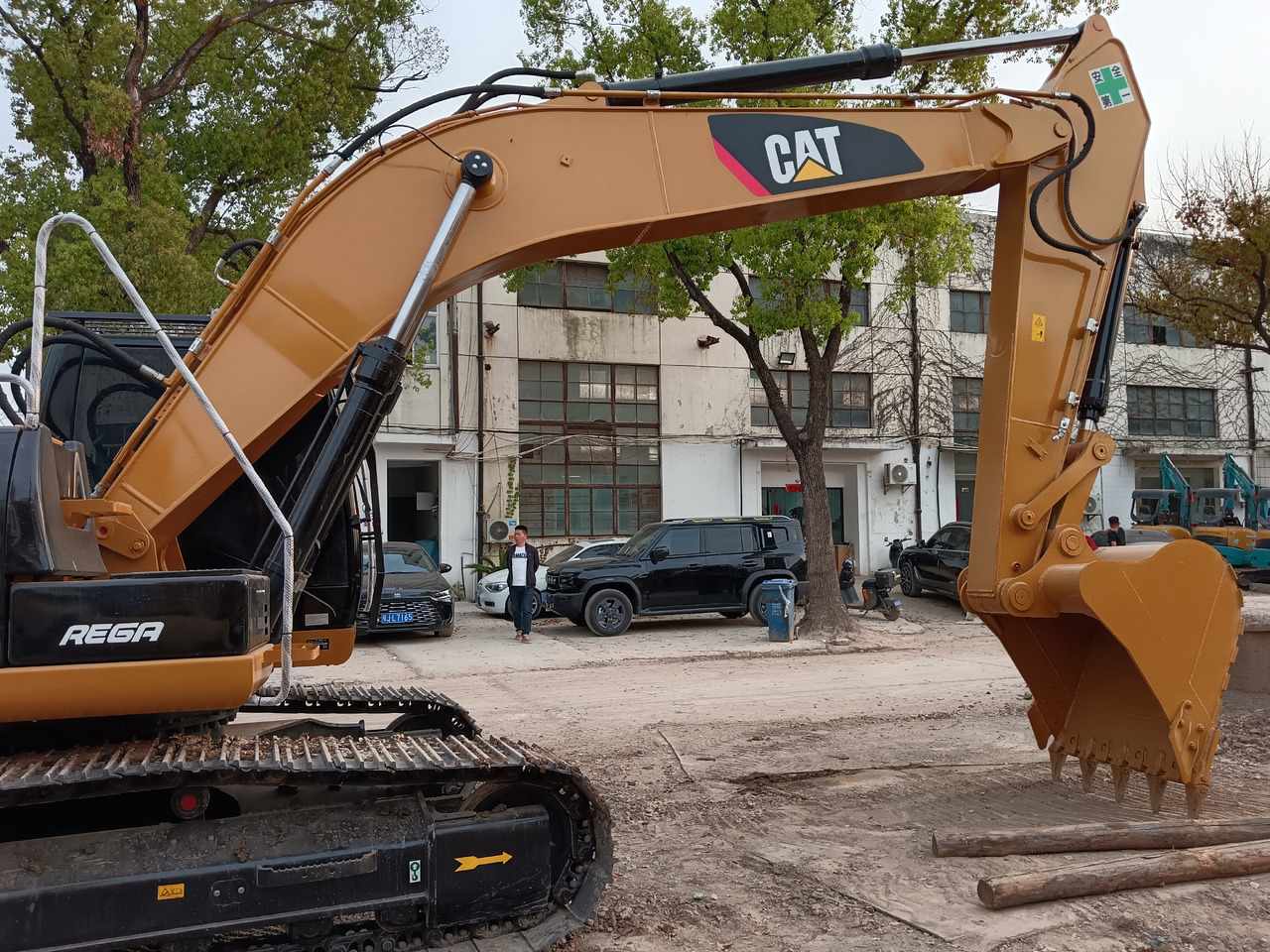 CAT 330D2 L - Excavadora de cadenas: foto 2 CAT 330D2 L - Excavadora de cadenas: foto 2