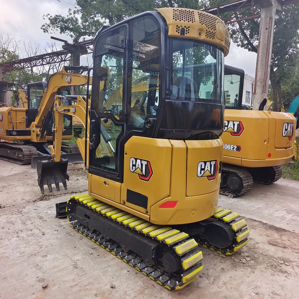 CATERPILLAR 302 CR CAT WITH RUBBER PAD - Miniexcavadora: foto 1 CATERPILLAR 302 CR CAT WITH RUBBER PAD - Miniexcavadora: foto 1