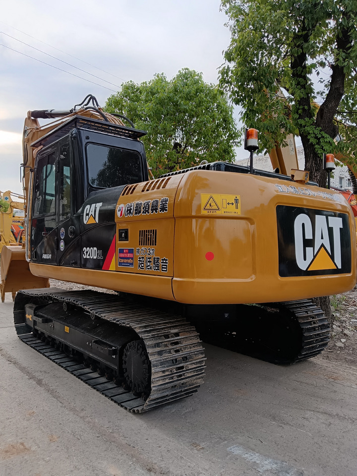 CATERPILLAR 320D 2 L CAT 320 GC - Excavadora de cadenas: foto 2 CATERPILLAR 320D 2 L CAT 320 GC - Excavadora de cadenas: foto 2
