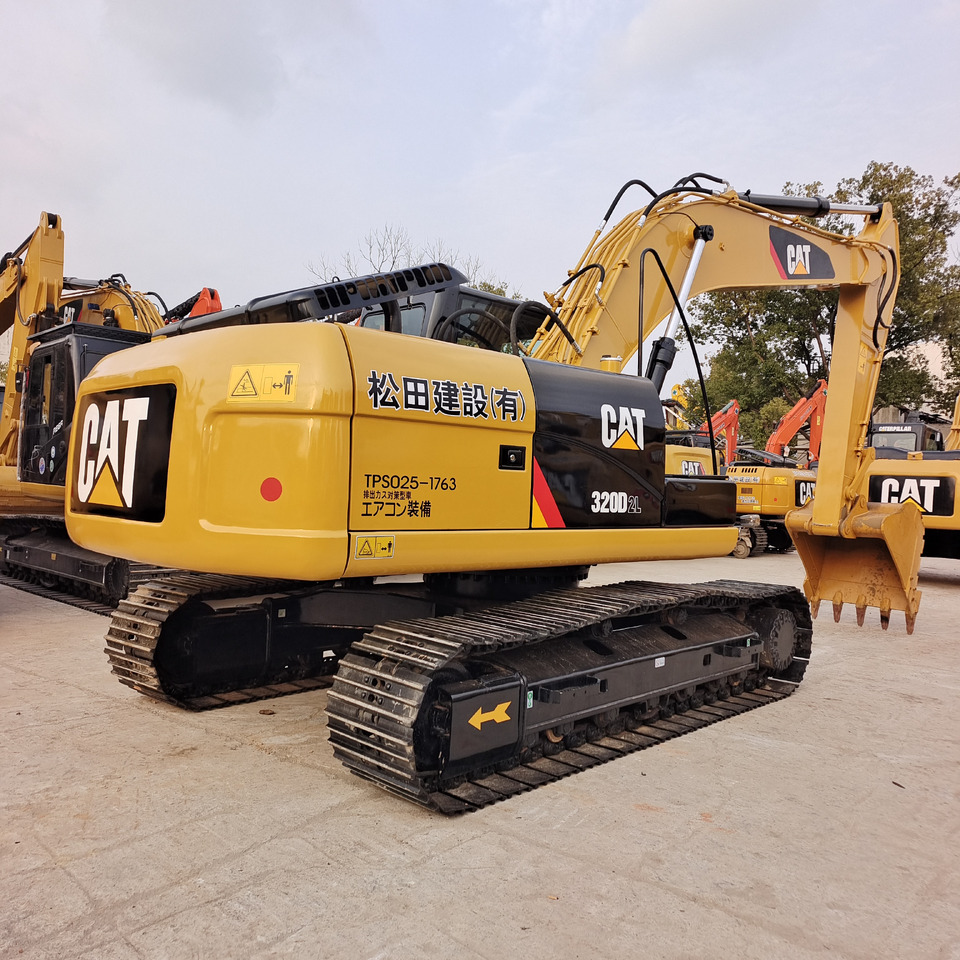 CATERPILLAR 320D CAT 320 D2 L 320GC - Excavadora de cadenas: foto 1 CATERPILLAR 320D CAT 320 D2 L 320GC - Excavadora de cadenas: foto 1