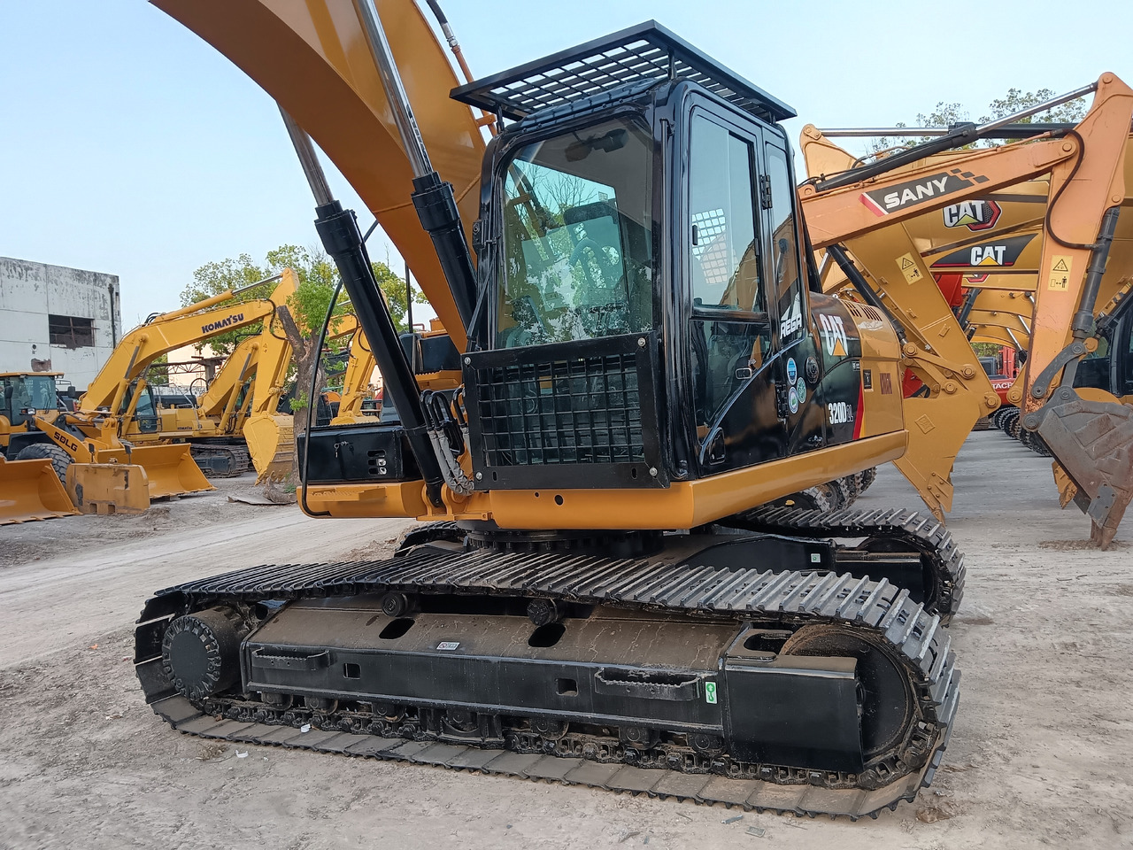 CATERPILLAR 320D CAT 320D2 L - Excavadora de cadenas: foto 3 CATERPILLAR 320D CAT 320D2 L - Excavadora de cadenas: foto 3