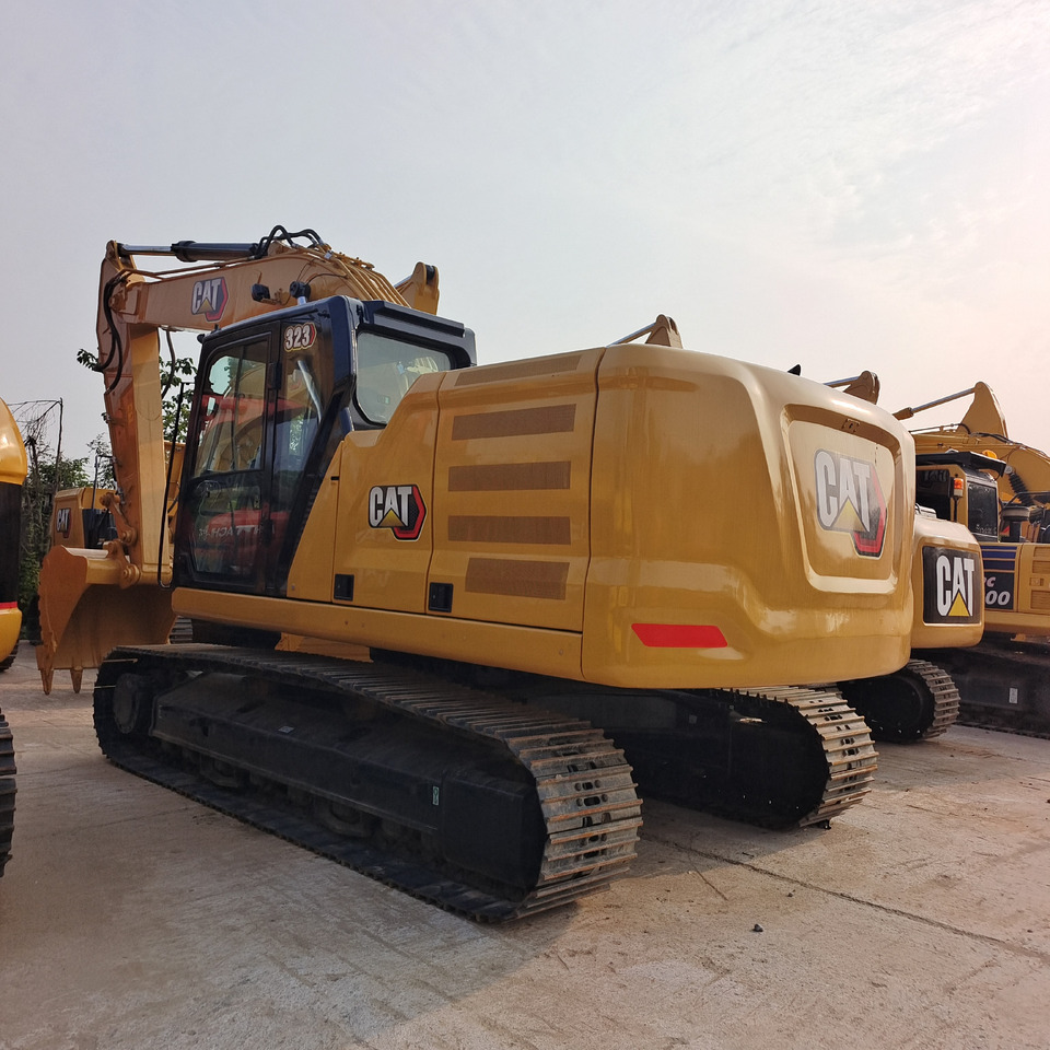 CATERPILLAR 323 CAT - Excavadora de cadenas: foto 2 CATERPILLAR 323 CAT - Excavadora de cadenas: foto 2