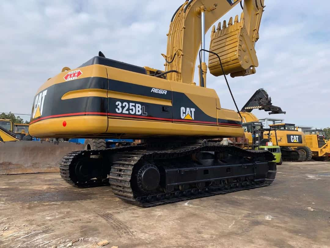 CATERPILLAR 325 BL CAT 325BL - Excavadora de cadenas: foto 1 CATERPILLAR 325 BL CAT 325BL - Excavadora de cadenas: foto 1