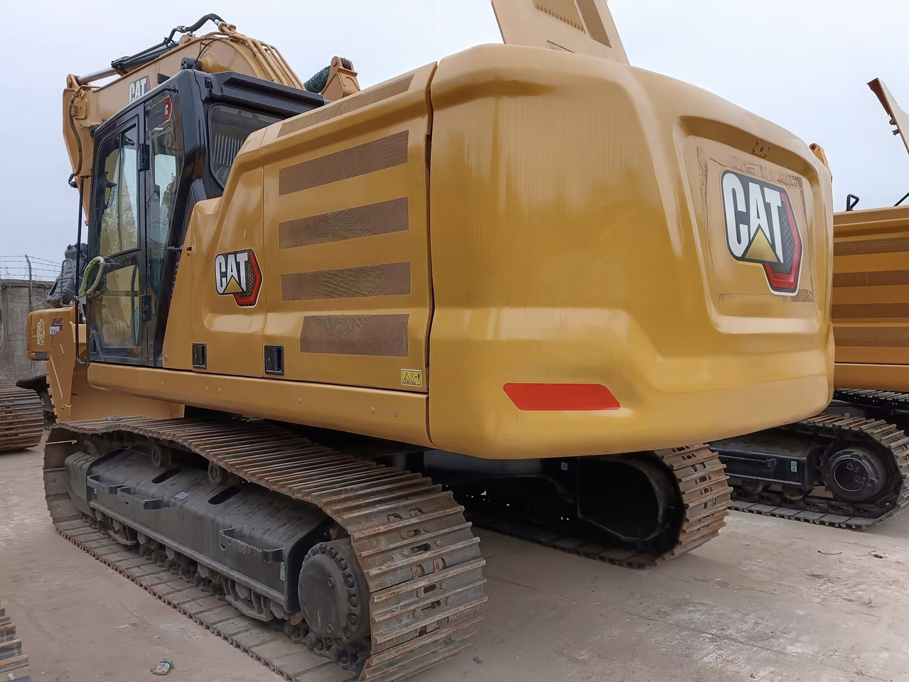 CATERPILLAR 330GC CAT 330 336GC - Excavadora de cadenas: foto 1 CATERPILLAR 330GC CAT 330 336GC - Excavadora de cadenas: foto 1