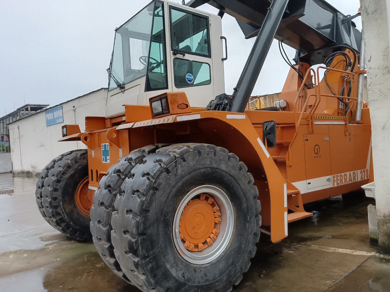 CVS FERRARRI F278.6 Ferrarri 278 - Reach stacker: foto 5 CVS FERRARRI F278.6 Ferrarri 278 - Reach stacker: foto 5