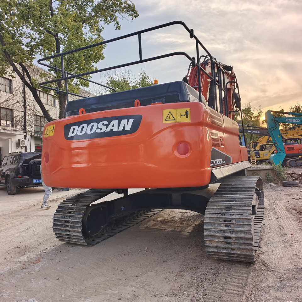 DOOSAN DX300 DX340 DX225 DX300LC-9C DX300LCA - Excavadora de cadenas: foto 4 DOOSAN DX300 DX340 DX225 DX300LC-9C DX300LCA - Excavadora de cadenas: foto 4