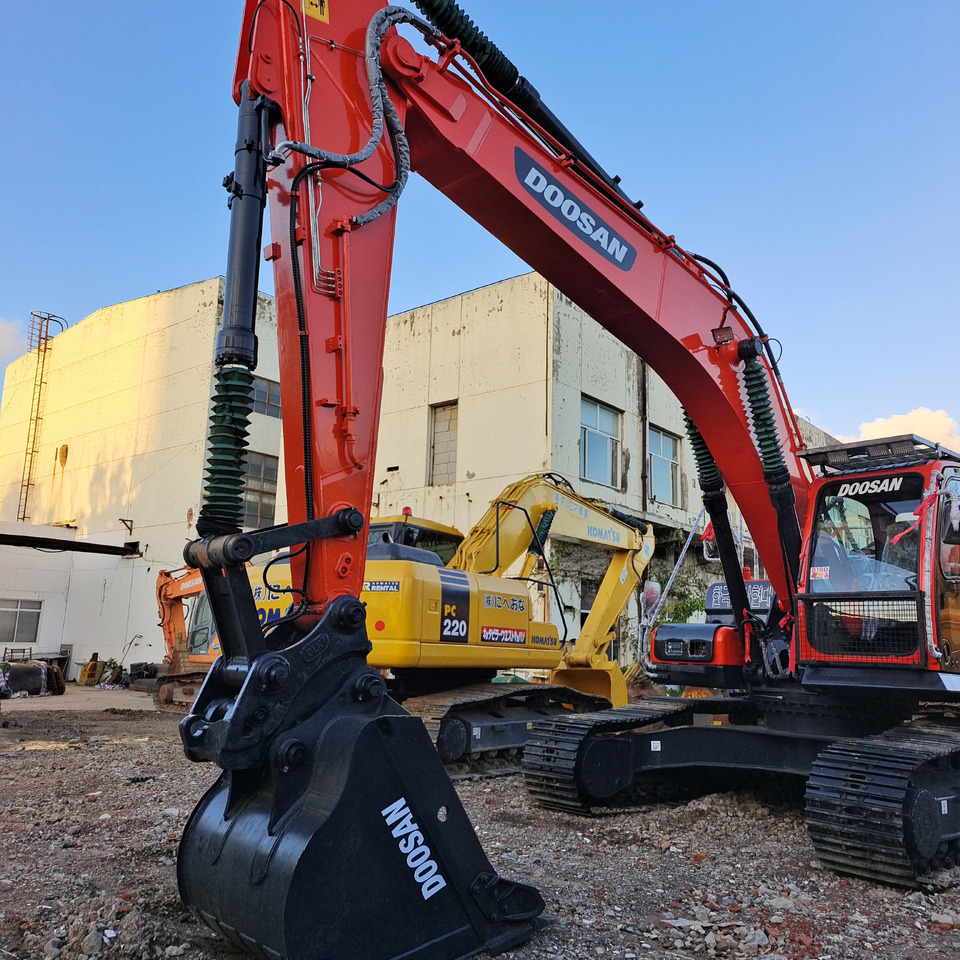 DOOSAN DX300LC-9C DX300 LCA - Excavadora de cadenas: foto 2 DOOSAN DX300LC-9C DX300 LCA - Excavadora de cadenas: foto 2