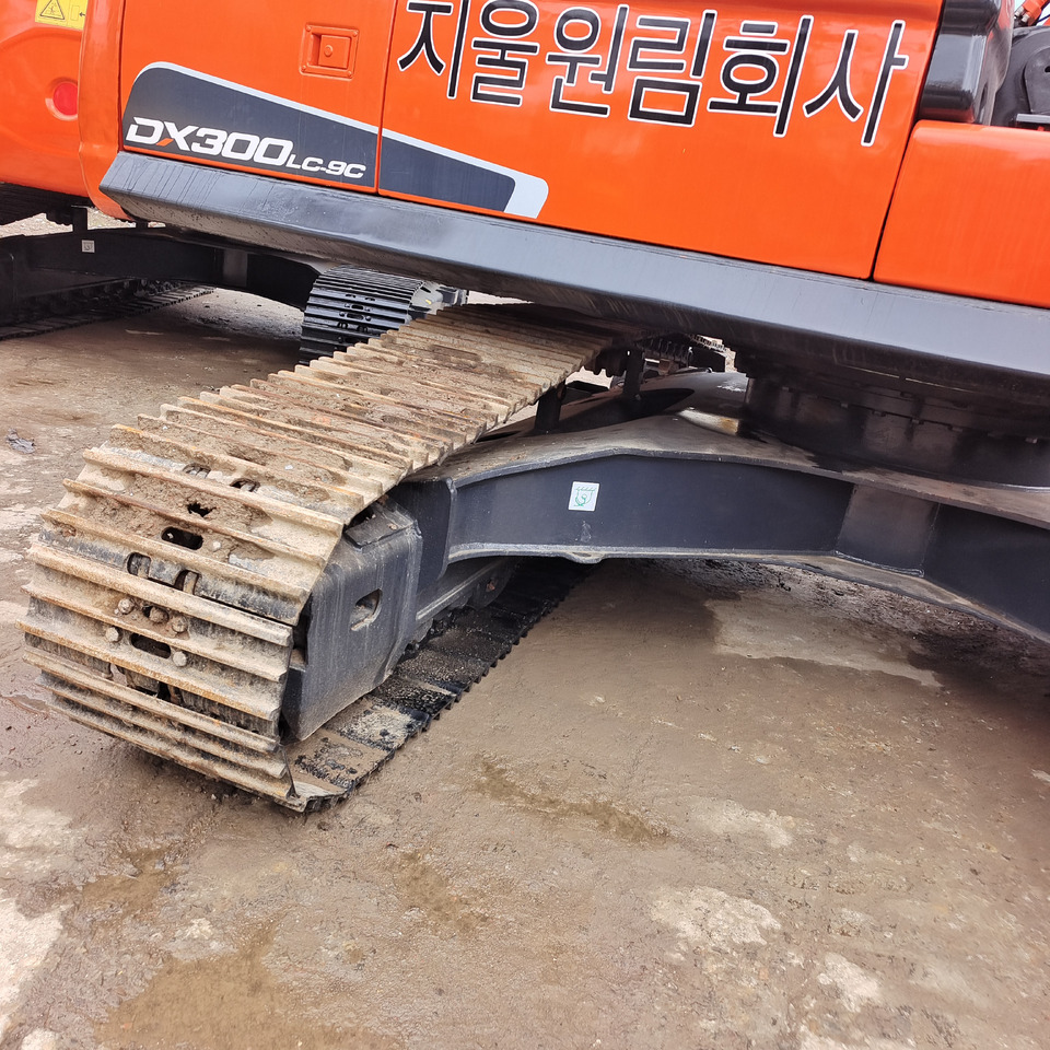 DOOSAN DX300LCA DX300LC-9C - Excavadora de cadenas: foto 4 DOOSAN DX300LCA DX300LC-9C - Excavadora de cadenas: foto 4