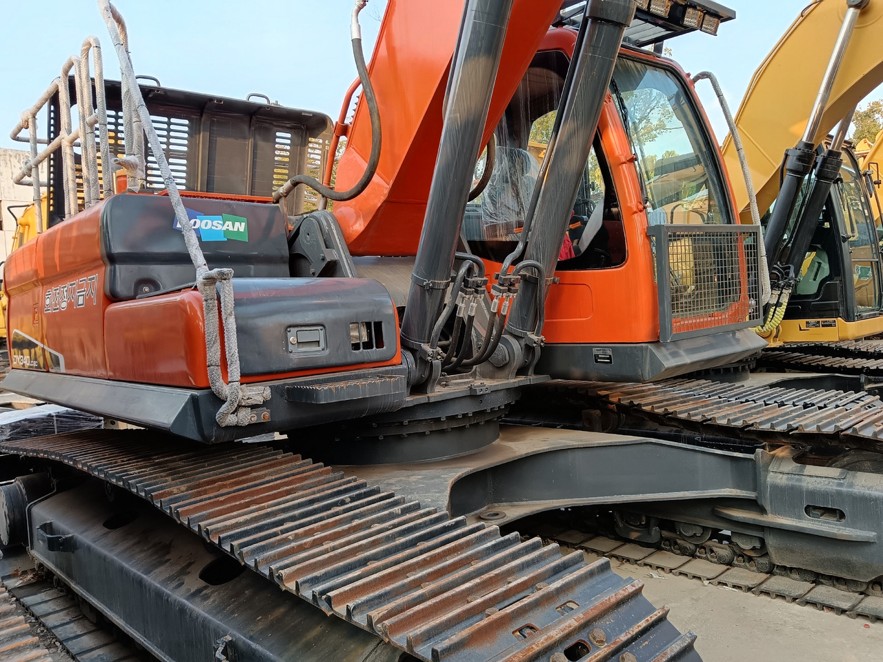 DOOSAN DX340LCA DX340LC-9C - Excavadora de cadenas: foto 4 DOOSAN DX340LCA DX340LC-9C - Excavadora de cadenas: foto 4